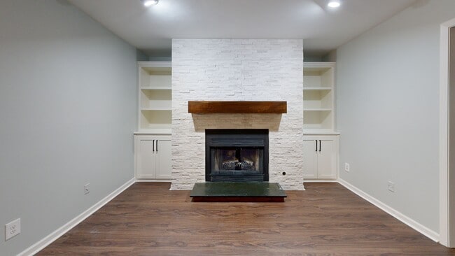 807 Wynnes Ridge Cir SE, Marietta, GA 30067 - photo 3