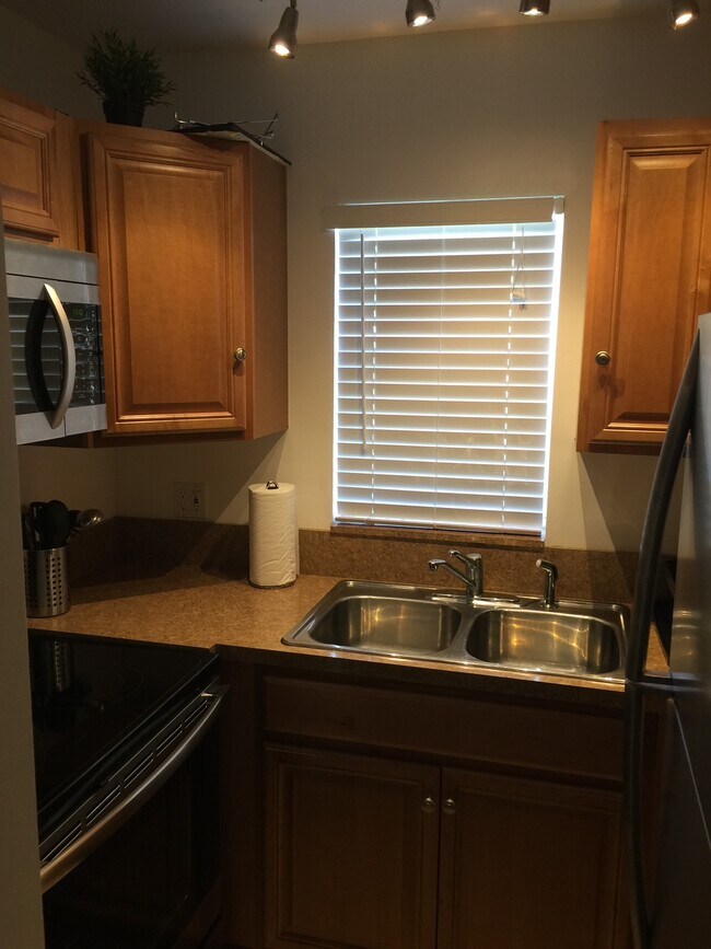 304 SW 16th Ct unit 1, Fort Lauderdale, FL 33315 - photo 7