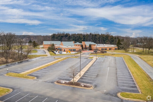 Bennett Woods Elementary School, Aerial-3