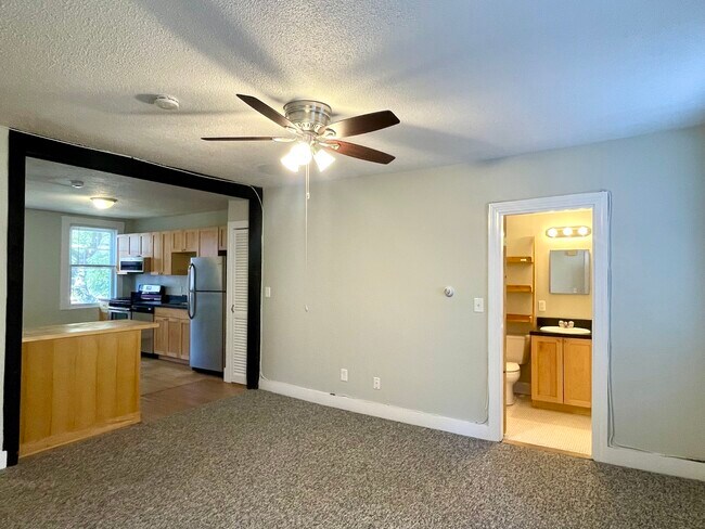 19 Roberts St unit 4, Brookline, MA 02445 - photo 2