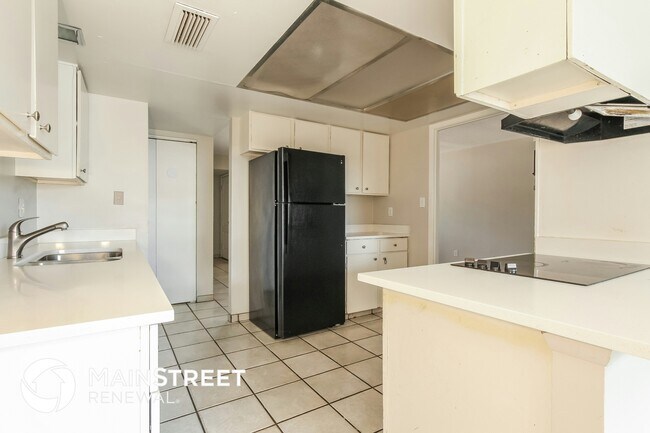 5407 W Vernon Ave, Phoenix, AZ 85035 - photo 7