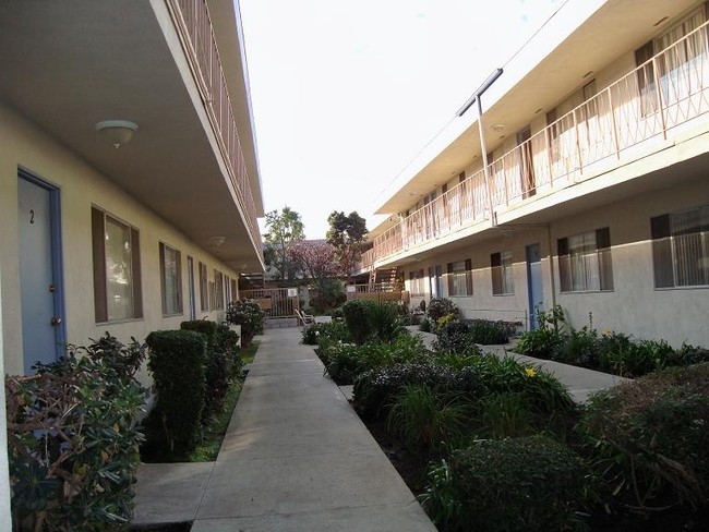 Miramar Apartments, Lomita, CA 90717 - photo 3