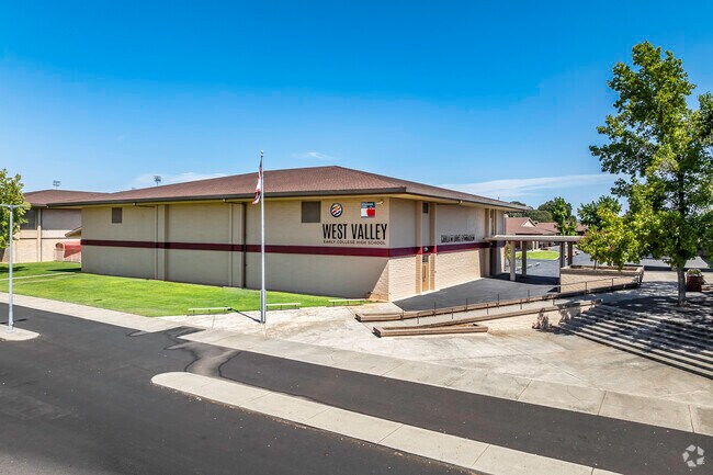 West Valley Early College High is a highly rated school in the area.