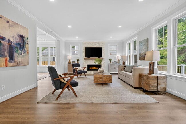 Harrison_II_9350_Tovito_7-web-or-mls-008__ERJ0032 (2).jpg