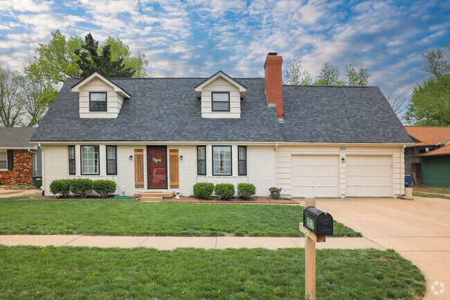 This is a beautiful two-story home in Benjamin Hills-Pleasant Valley.
