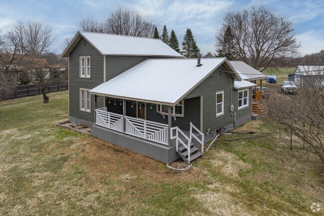 More modern newly built residences are among the many homes found in Cherry Creek.
