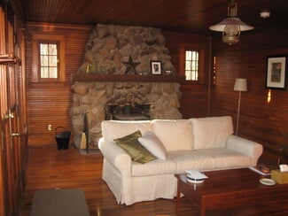 107 Probst Rd, Pittsford, NY 14534