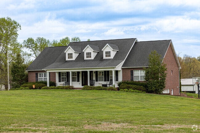 Brick Homes with Spacious Yards are Frequently seen in Rockford, TN