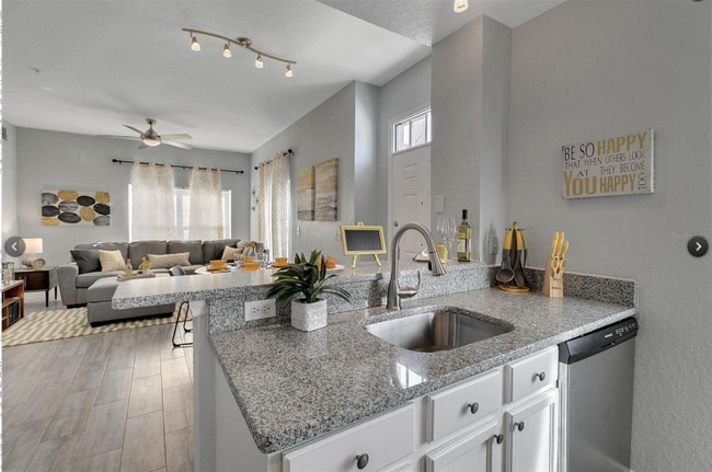 4561 Yellowgold Rd E, Kissimmee, FL 34746 - photo 3