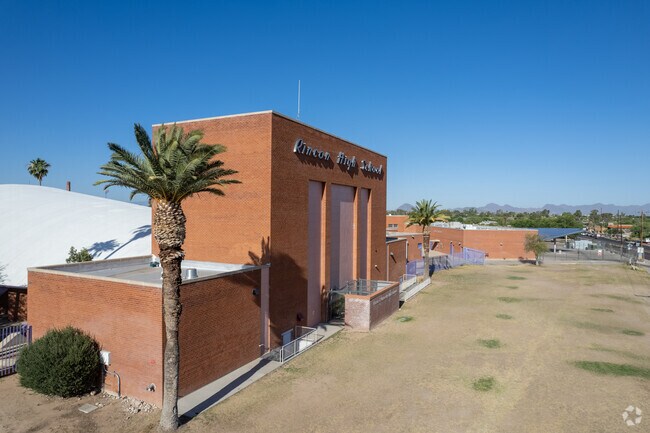 Rincon and University High School share the same campus, serving grades 9-12 in Tucson, Arizona.