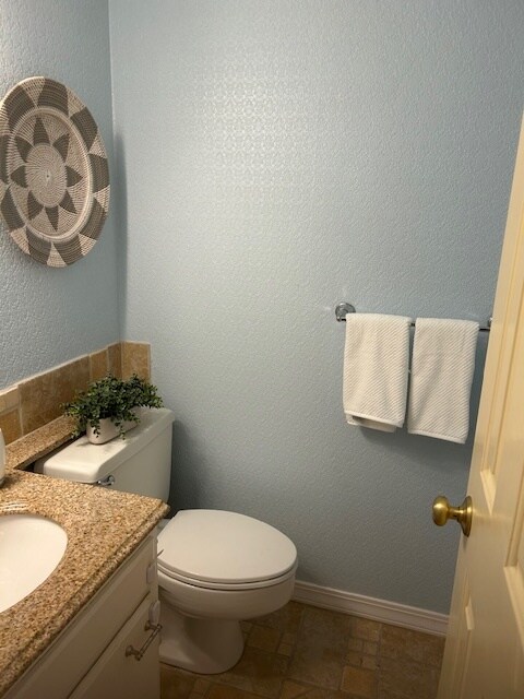 Downstairs 1/2 bath