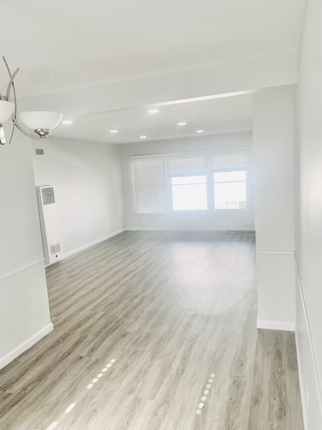 1222 Mcclellan Dr Unit 6, Los Angeles, CA 90025