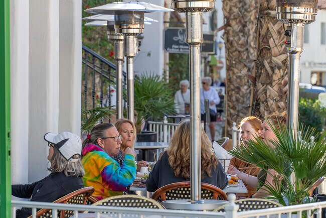 Enjoying al fresco meals in the heart of downtown La Quinta, close to Hideaway.