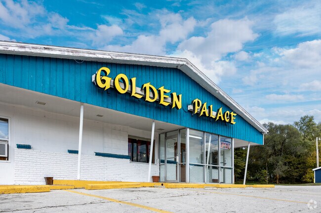 Golden Palace in Ash Grove provides quick takeout options close to West Springfield.