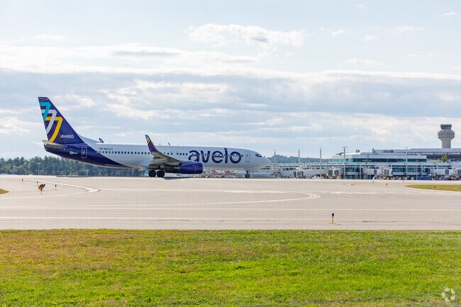 Regional airlines fly into the Manchester-Boston Regional Airport, which serves Rollinsford.