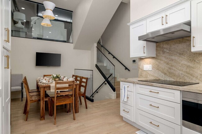 357 Playa Del Sur St unit ID1304286P, San Diego, CA 92037 - photo 7