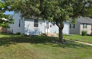 342 E Beam St, Porter, IN 46304