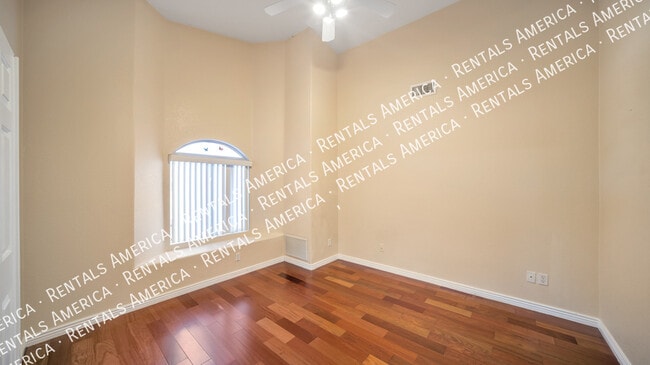 8186 E Smooth Sumac Ln, Tucson, AZ 85710 - photo 6