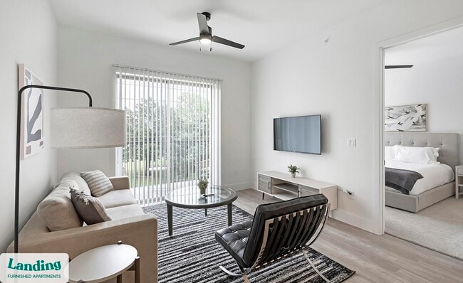 650 E Sycamore St unit 3207, Denton, TX 76201 - photo 3