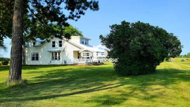 1480 Co Rd A, New Richmond, WI 54017 - photo 4