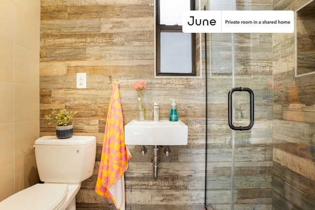 7-91 Onderdonk Ave, Queens, NY 11385 - photo 7