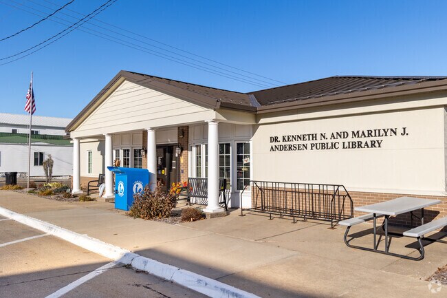 Center Point has a public library on Main Street.