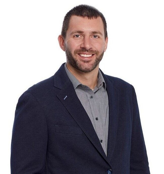 Agent Photo