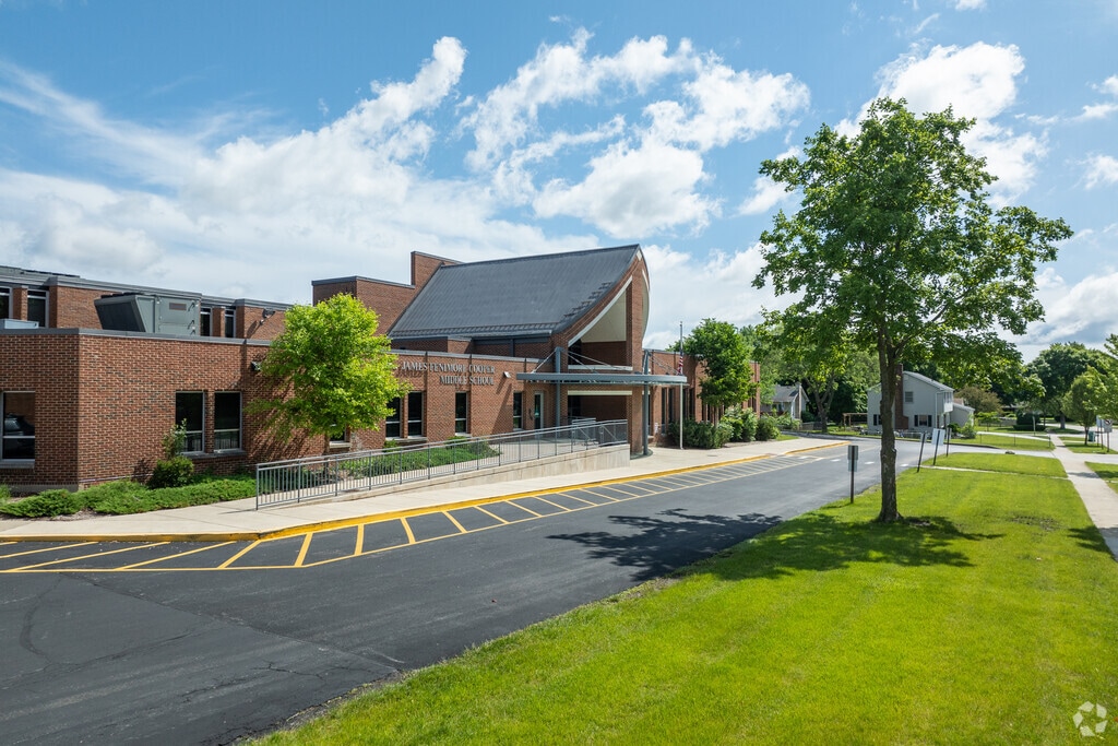 Cooper Middle School is a wonderful option for residents of Buffalo Grove, IL.