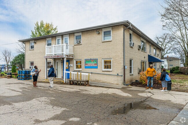 The Neighborhood Center of Bridge-Lakepoint hosts weekly events for residents to socialize.