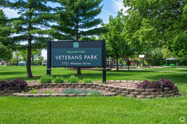 Veterans Park sits in the heart of the Silver Lake South community.