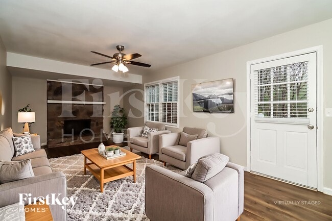 1570 Sprayberry Dr, Marietta, GA 30066 - photo 3