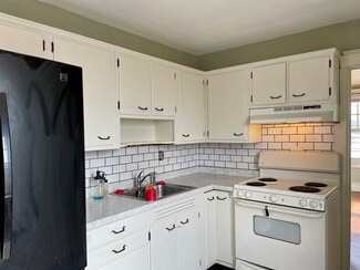 300 W Mount Vernon St Unit Second Floor, Lansdale, PA 19446