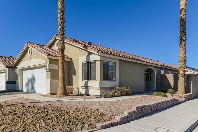 7252 Gold Find Ct, Las Vegas, NV 89130 - photo 3