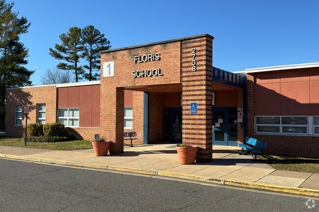 Floris Elementary School is located in Herndon.