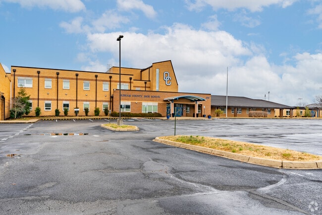 Niche gives Oldham County High School an overall grade of B+.