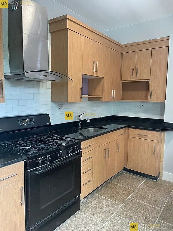 3103 Washington St unit 1R, Boston, MA 02119 - photo 1