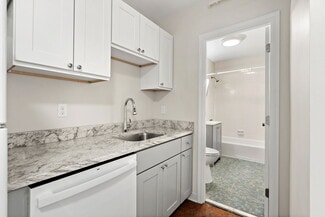 784-796 Main St, Cambridge, MA 02139