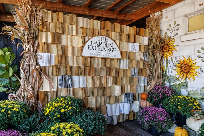 The Garden Exchange serves specialty lattes and fresh-cut flower bouquets.