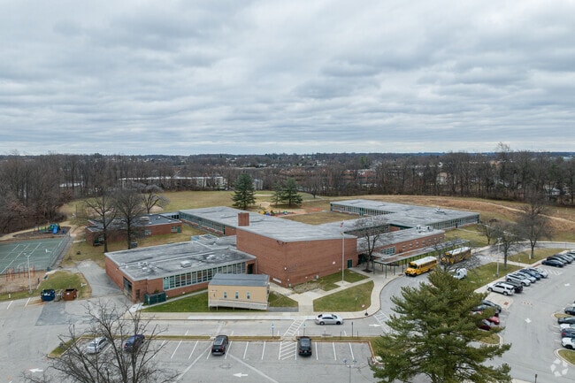 Hebbville Elementary School is rated C+ by Niche and has 470 students and a 13:1 ratio.