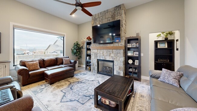 4932 S Aaron Ave, Springfield, MO 65810 - photo 3