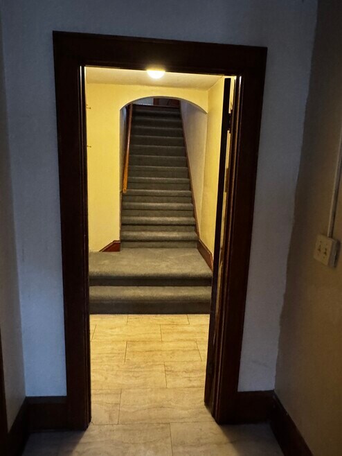 365 Flynn Ave unit 365 Flynn 2, Burlington, VT 05401 - photo 1