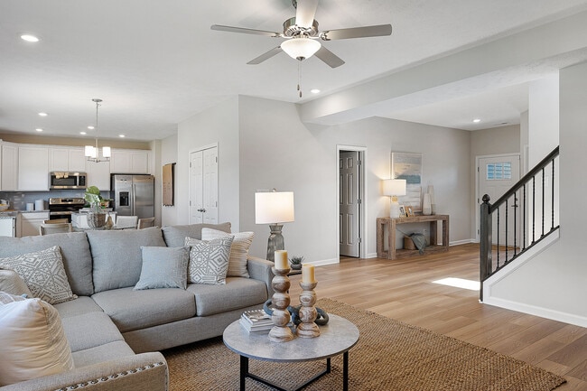 8027 Stacy Springs Blvd, Charlestown, IN 47111 - photo 6