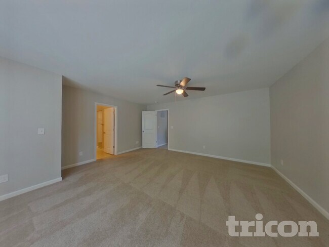 2480 Marthas Ridge Dr, Statesville, NC 28625 - photo 5