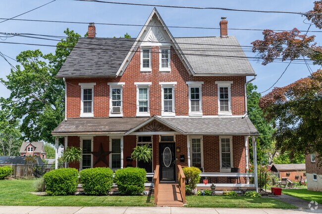 Victorian style twin homes are common in Spring City.