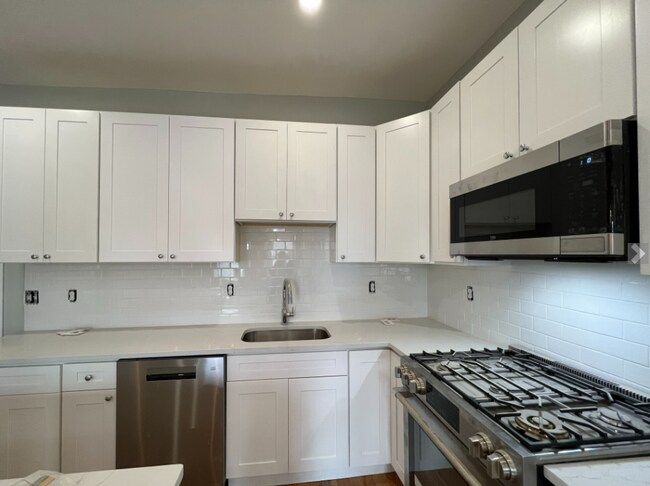 69 Pearl St unit 1, Somerville, MA 02145 - photo 3