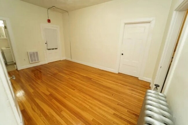 153 Summer St unit 1, Somerville, MA 02143 - photo 2