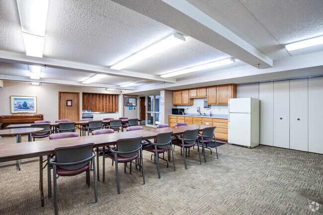 Raymie Johnson Estates, Oak Park Heights, MN 55082 - photo 6