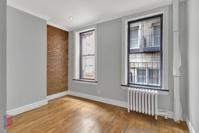 221 E 23rd St unit 8, New York, NY 10010 - photo 7