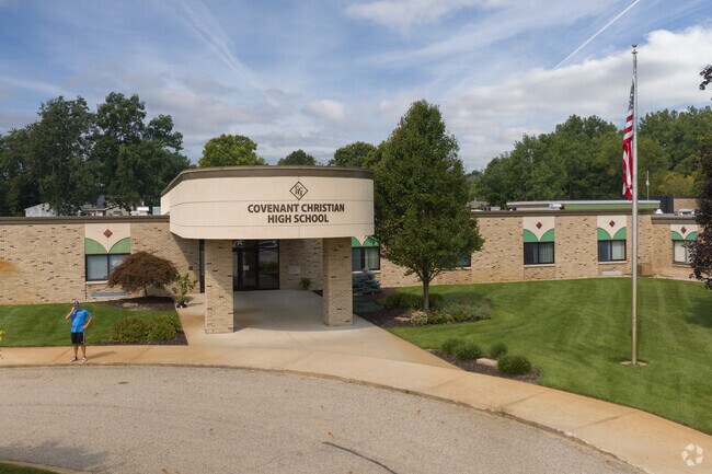 The main entrance to Covenant Christian High on Ferndale Ave.