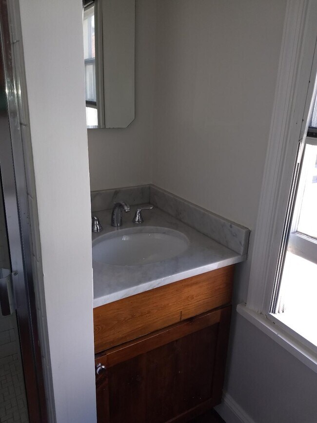 Custom Bath Vanity